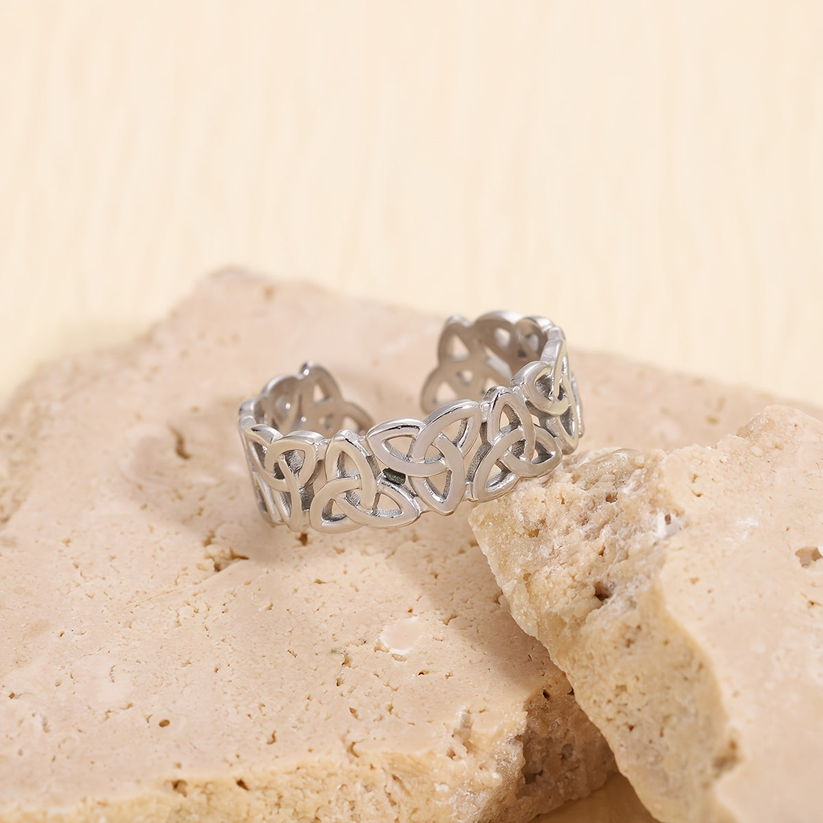 Celtic Knot Ring – Briset London