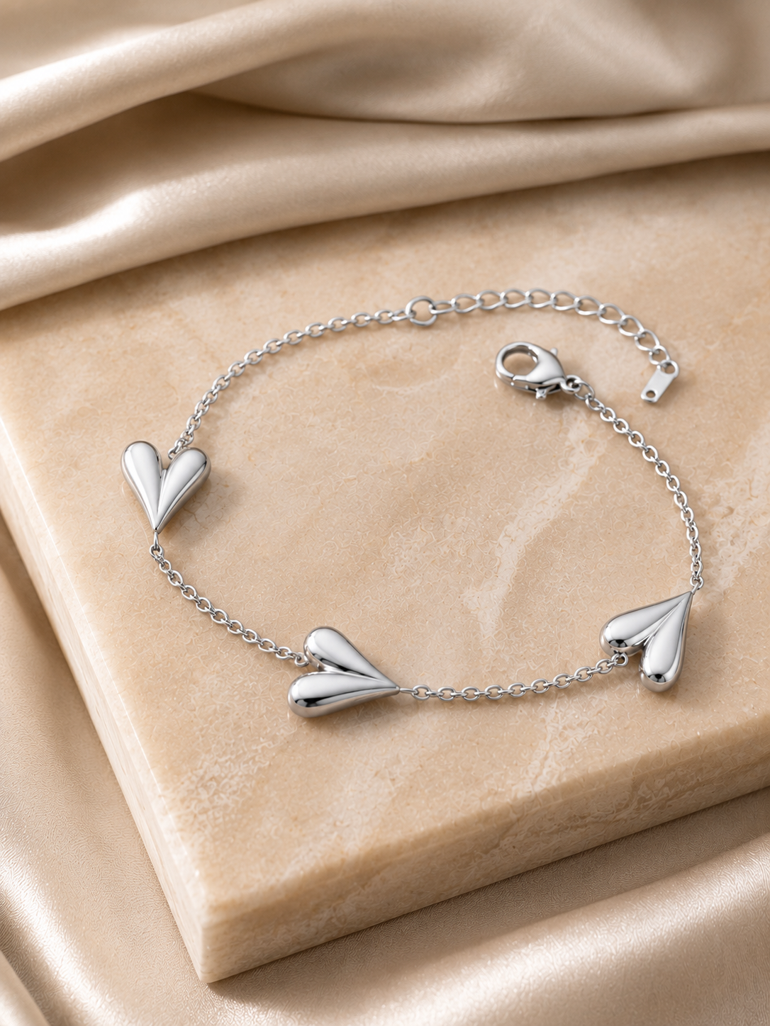 Amour Heart Bracelet