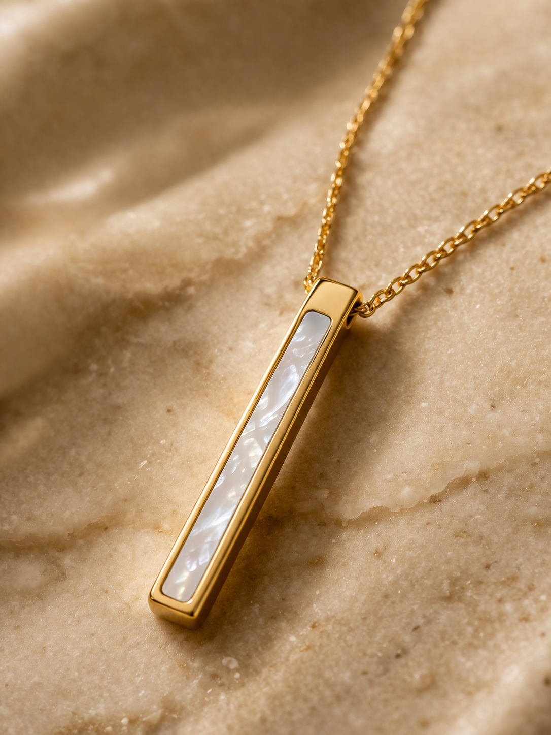 Bar Pendant Necklace – Briset London