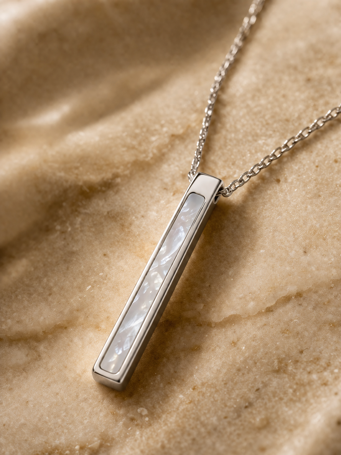 Bar Pendant Necklace – Briset London