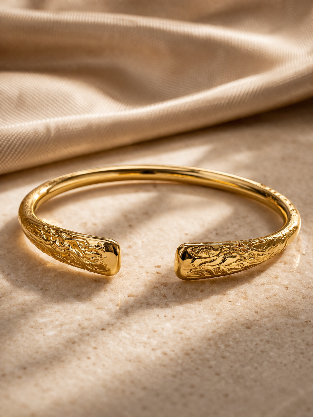 Dragon Cuff Bracelet – Briset London