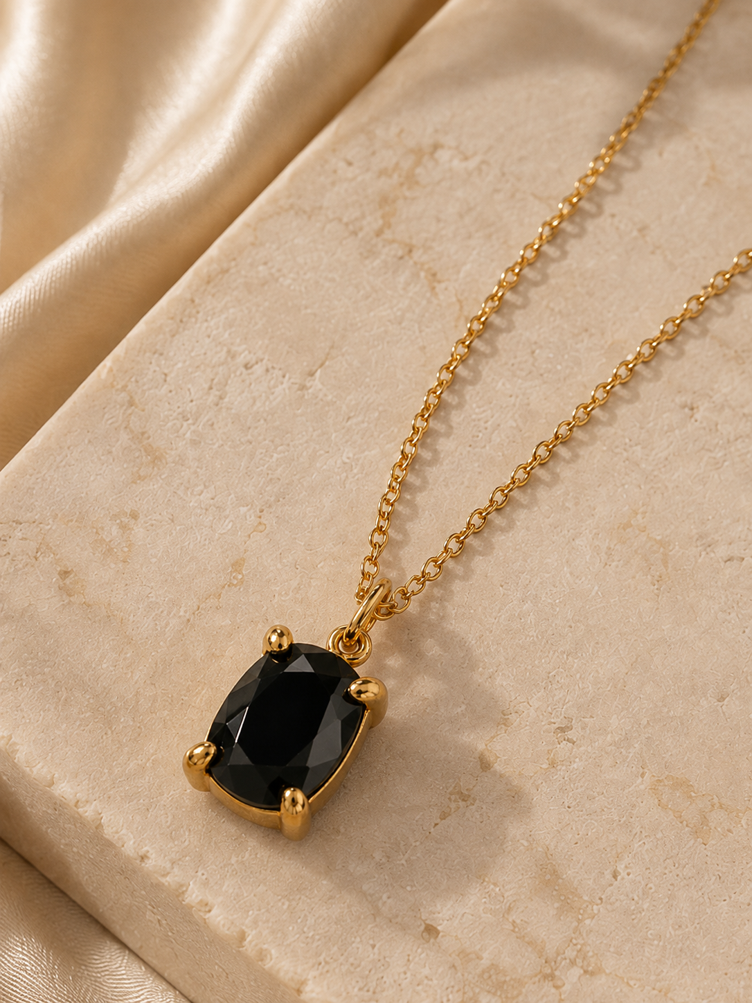 Emerald Radiance Necklace