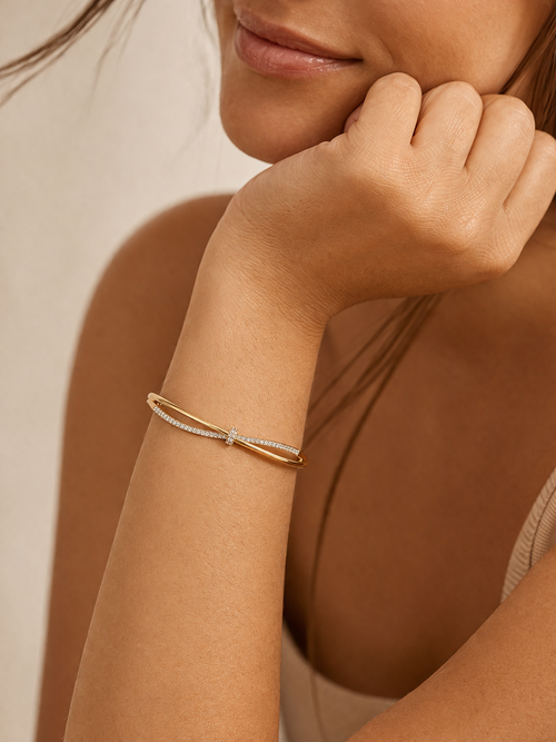 Pavé Bar Bangle – Briset London