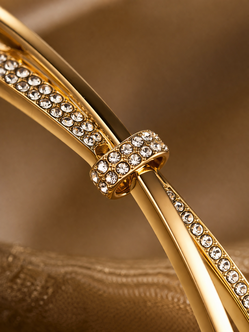 Pavé Bar Bangle – Briset London