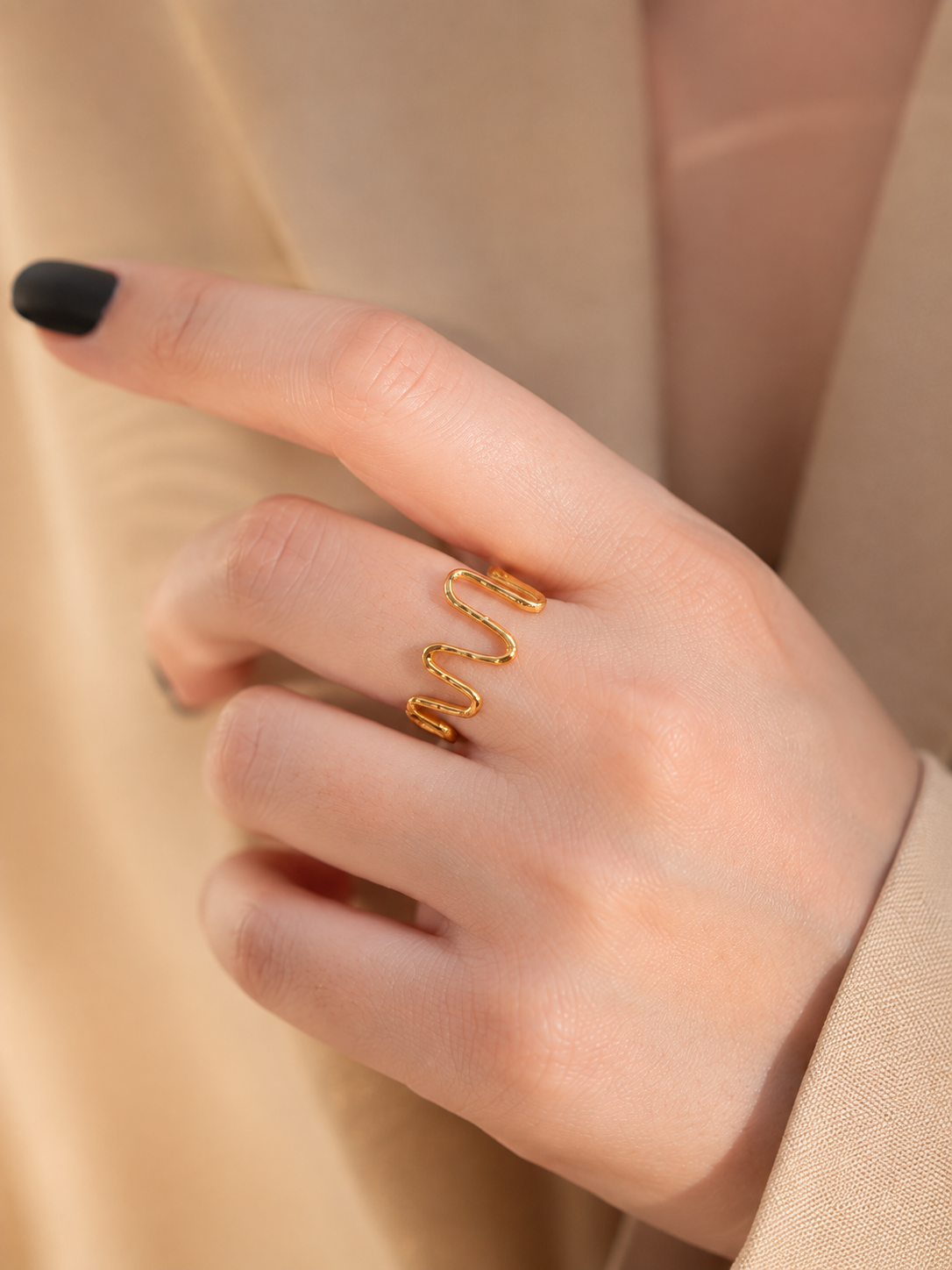 Serpentine Ring