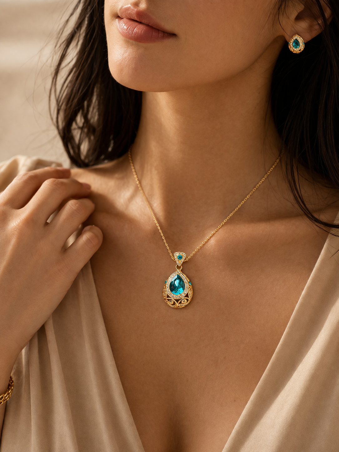 Teardrop Crystal Jewelry Set – Briset London